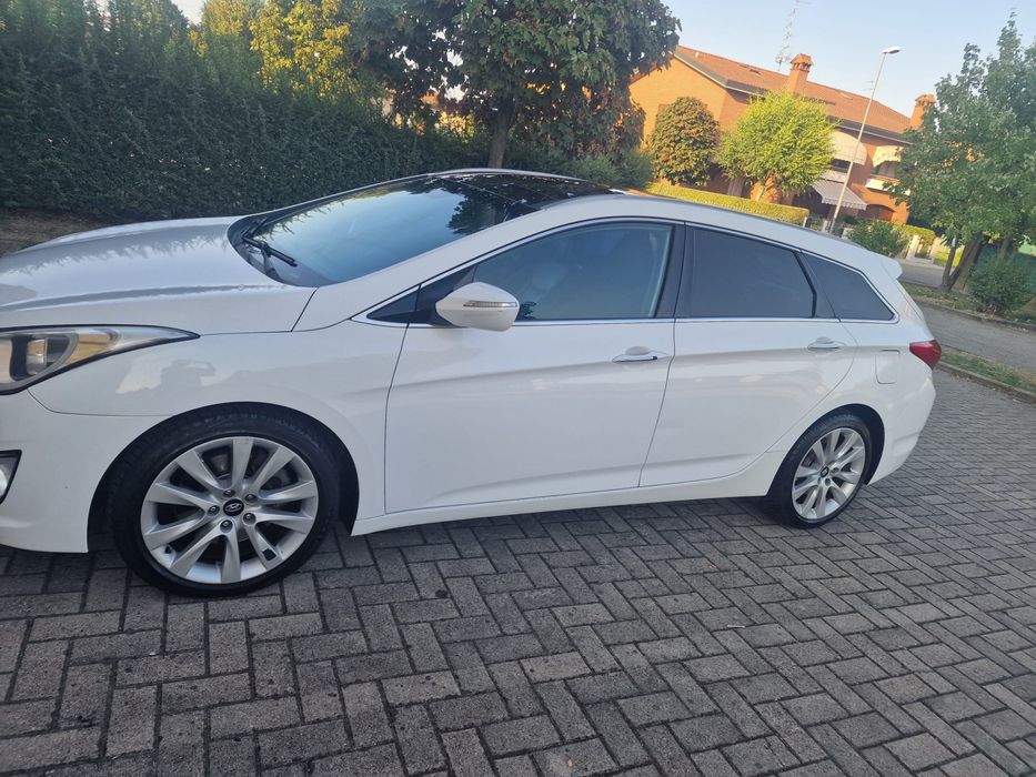 Hyundai  I40 1.7 diesel piele panoramic incalzire