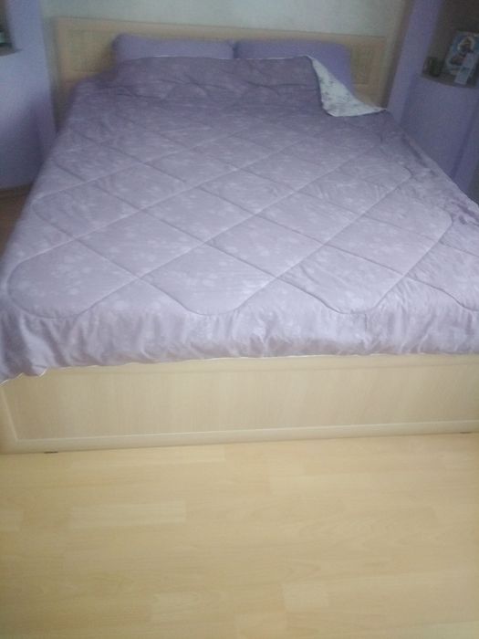 Кровать продам кровать