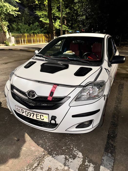Продам Toyota Yaris