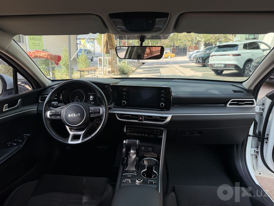 Продается свой автомобиль KIA K5