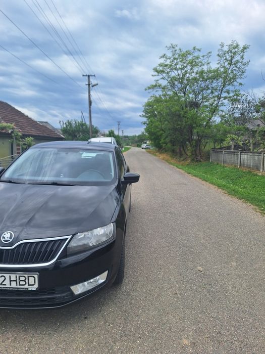 Vând  Skoda Rapid