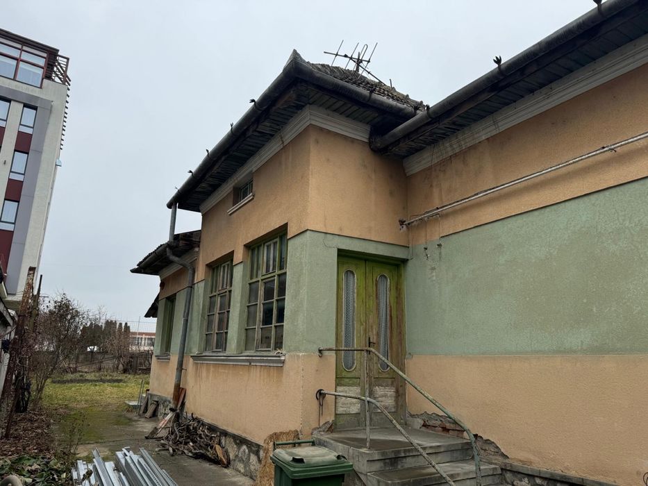 Casă de vânzare - 2 camere