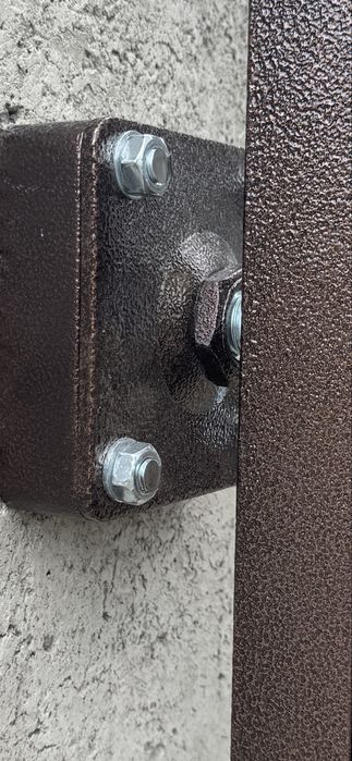 Confectii metalice