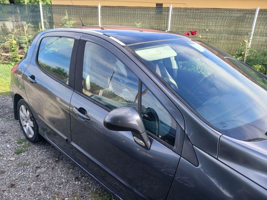 De vânzare autoturism