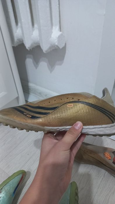 Бутсы сороконошка сатылады