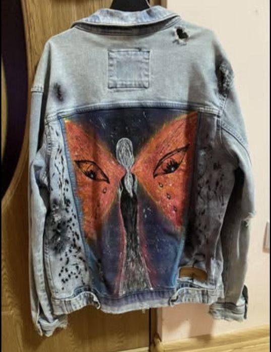Nume piesa : Fallen Angel  Geaca de blugi pictata manual
