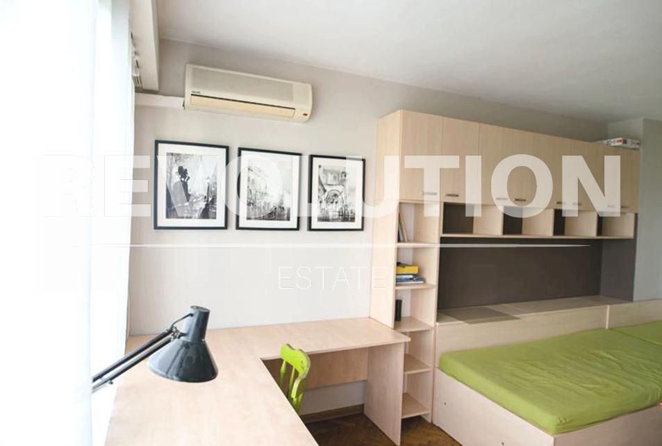 Дава се под наем Тристаен апартамент в Варна, Чайка - 90 кв.м за 650 € - Снимка #4