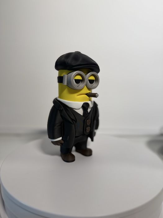 Minions peaky blinder figurine