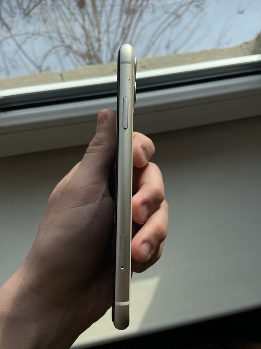 iPhone 11 с коробкой