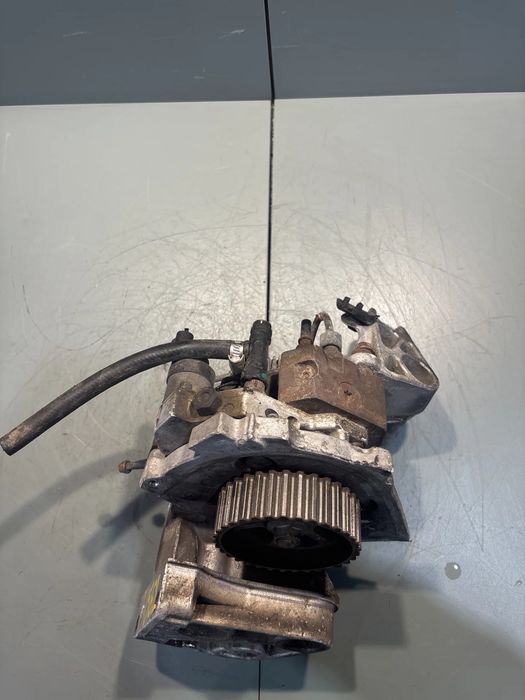 Pompa inalta presiune 8200108225 Renault Megane 2004