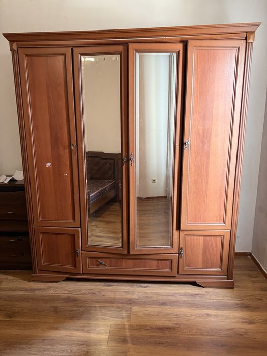 Продам шкаф от гарнитура, цена 10000, самовывоз