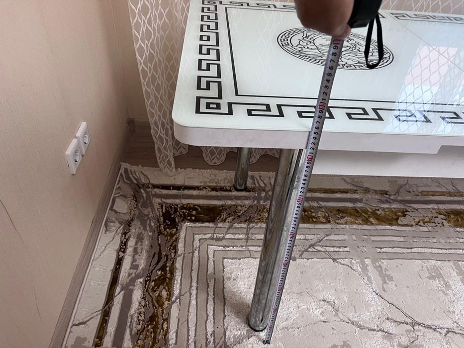 Стол продам versace стекло