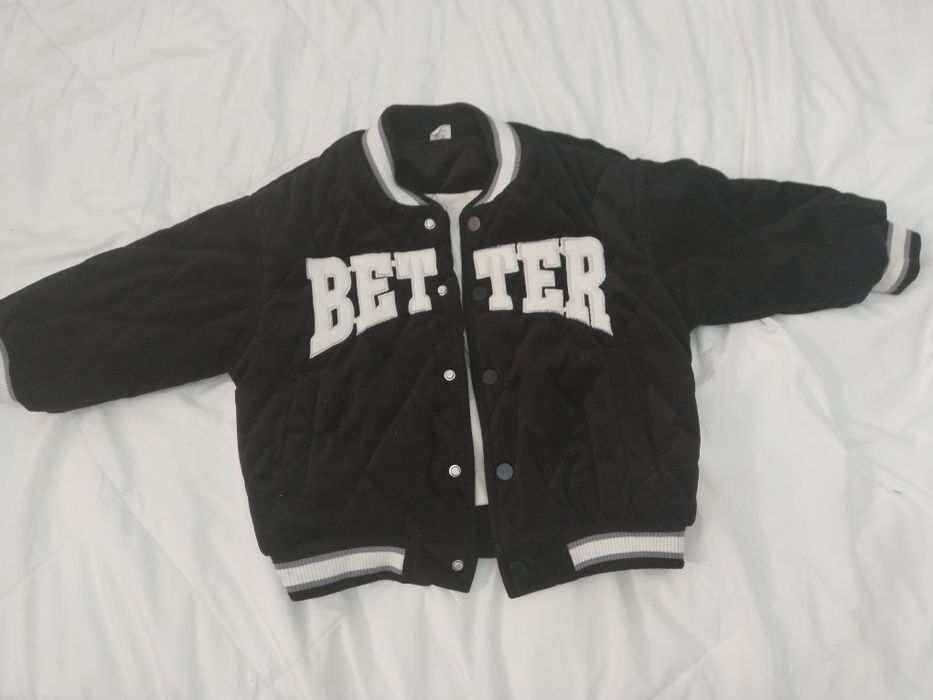 Продам бомбер  2-5лет