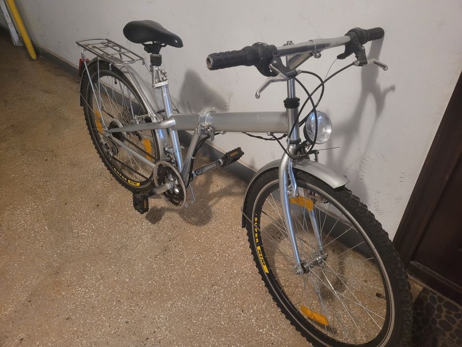 Bicicleta pliabila, putin folosita, 3 ambreaje, 18 viteze