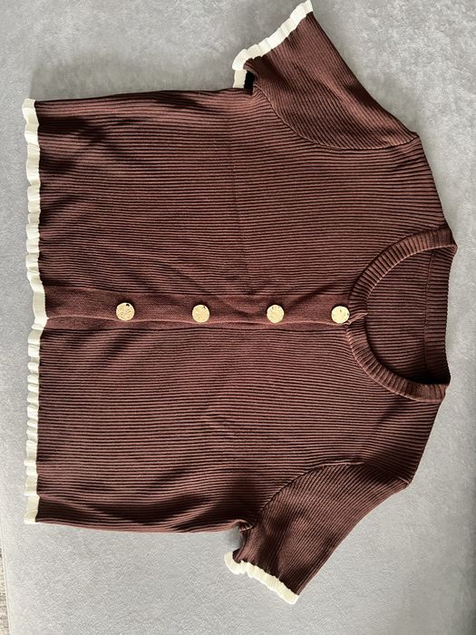 Продам новую кофточку.