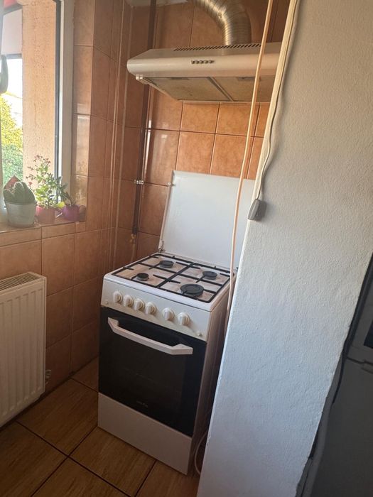 Inchiriere apartament 2 camere cu loc de parcare