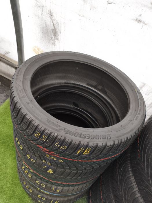 225.40.18 2x Bridgestone 2x Kleber