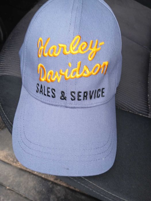 Оригинални шапки, маркови.