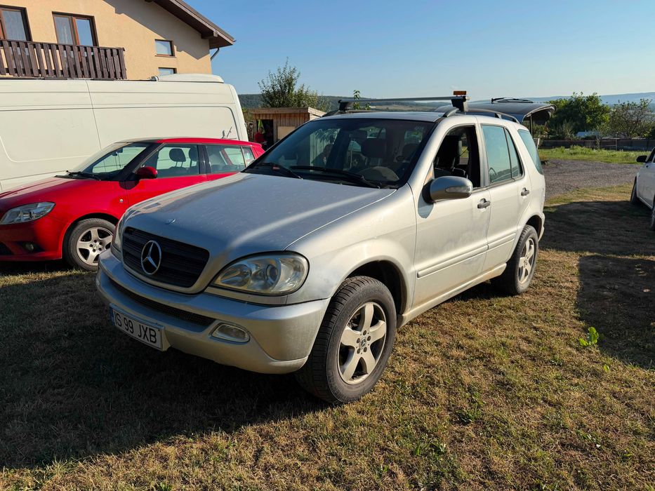 Mercedes-Benz ML270 CDI automat carlig