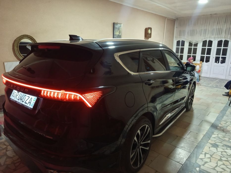 Jetour X70+ 1.6  turbo
