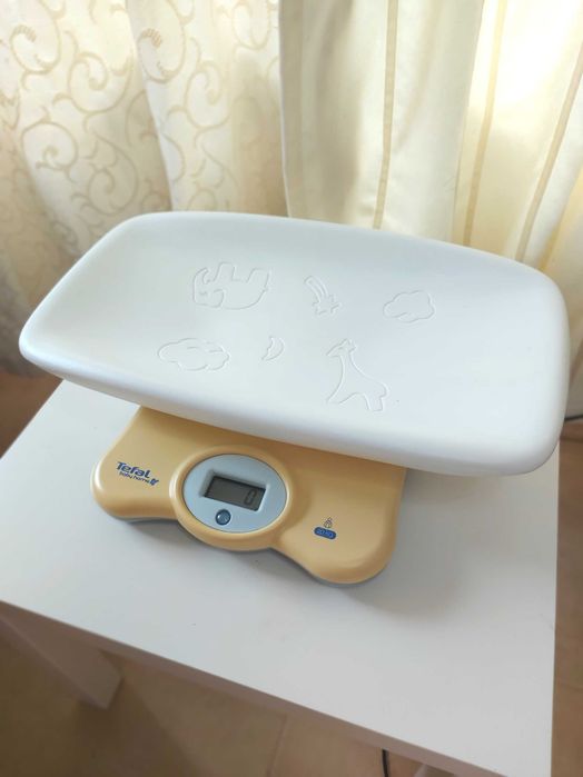 Бебешка/детска везна Tefal до 20 кг - мултифункционална