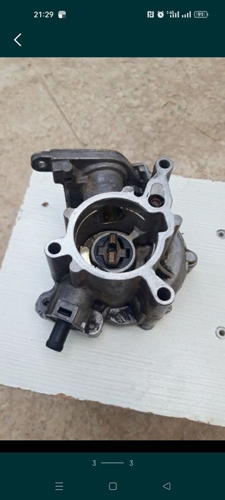 Вакумный насос от пассат Б6