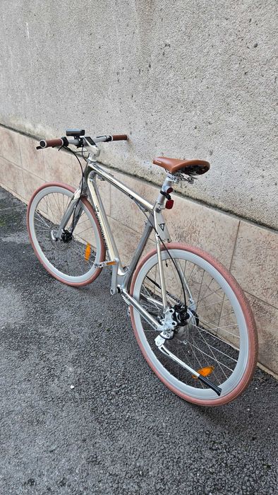 Продавам електрически велосипед VANPOWERS City Vanture