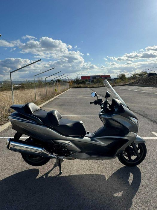 Honda Silver Wing 400