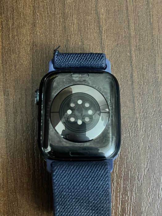 Продаётся Apple watch series 8
