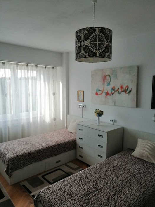 Inchiriez apartament cu 2 camere decomandat tg mures, Pandurilor, 52, langa bioclinica blocul eon ului, telefon 0745 082172, mobilat si utilat