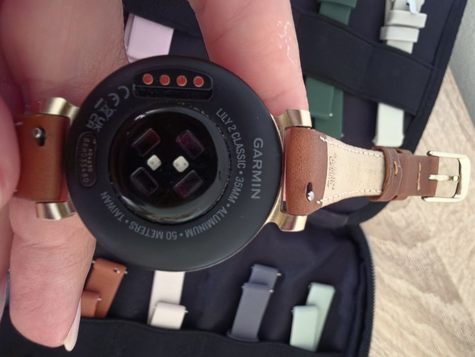Часовник Garmin Lily2 classic