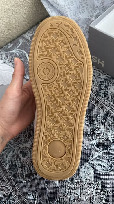 Кроссовки 34 размер