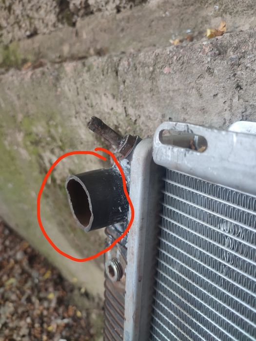 Радиатор для машины патриот