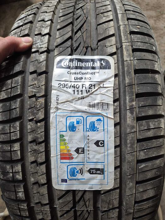 Anvelopa Continental CrossContact 295/40 R21