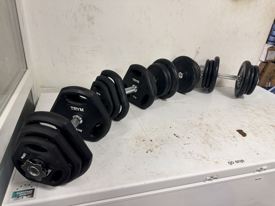 Gantere reglabile noi 2x20 kg=40 kg si 2x22,5 kg=45 kg pret 800 setul