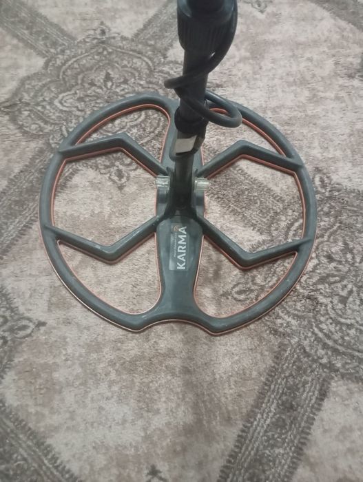 Металотърсач / Металдетектор Fisher F22 с Карма Сонда 33см