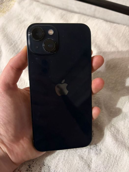 Айфон 13, в черном цвете