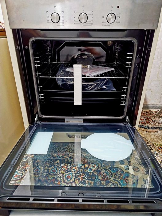 Gaz plita va pech. Stoyka mebeli bilan birga.