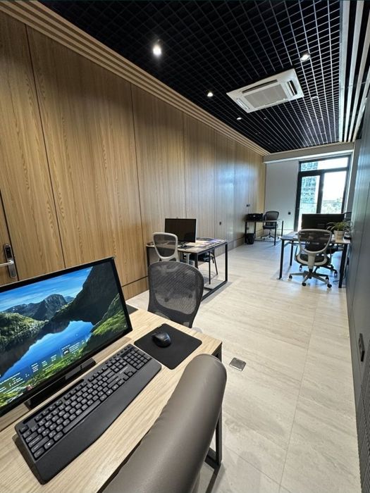 Премиум-офис 87 м² + Терраса 20 м² в Nest One (Блок А) с видом на Humo