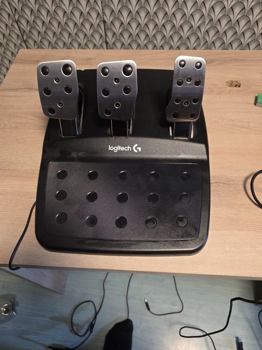 Волан Logitech g29 + shifter + ръчна спирачка
