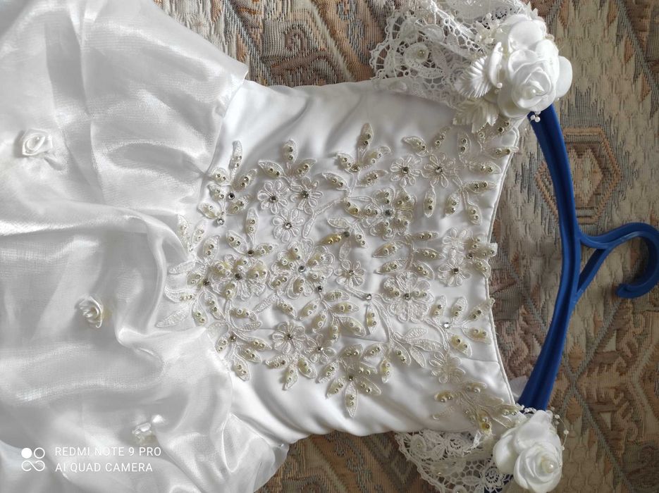 Шикарное платье на девочку