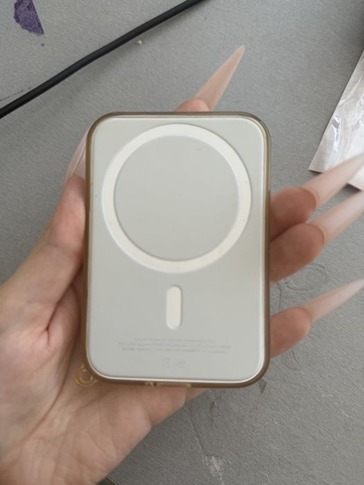 Apple MagSafe Battery Pack