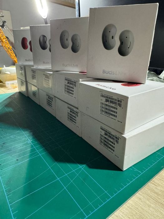 Продам беспроводные наушники