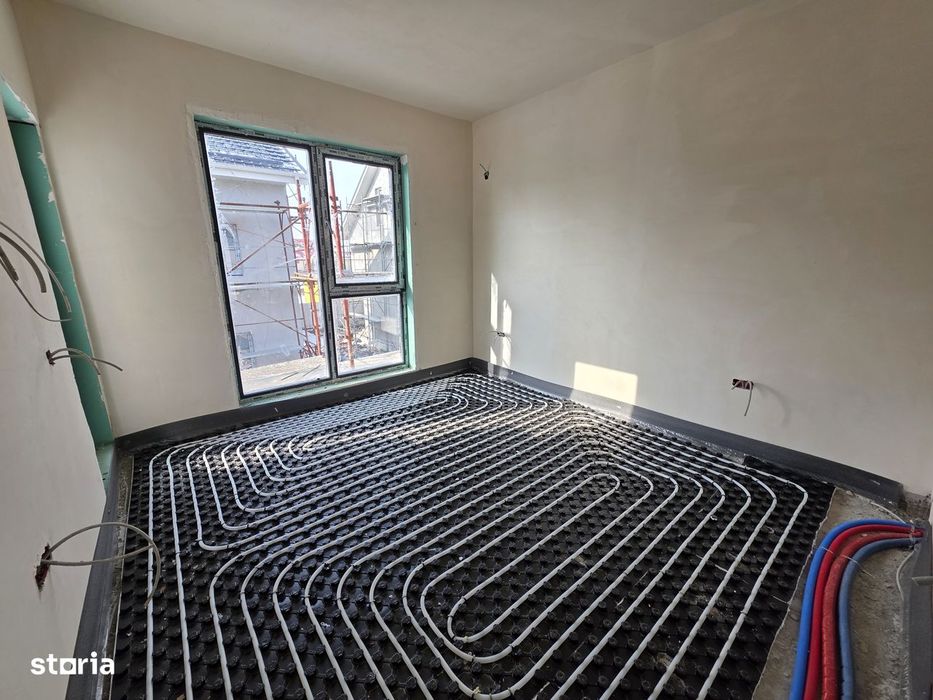 Vila P+1+M,1.8km M Râul Doamnei,Tva inclus,încălzire pardoseala