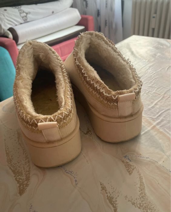 Botine tip ugg (papuc)