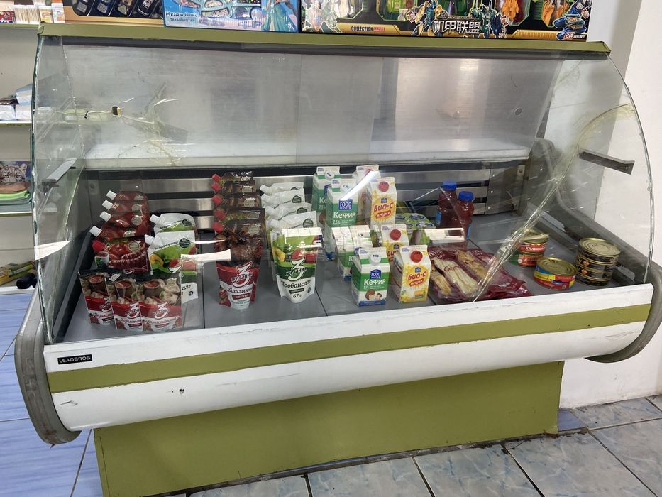 Витринный холодильник