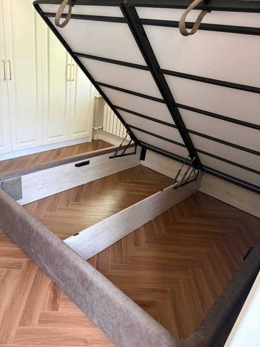 Сдаётся полностью обновлённая квартира на Набережной Анхора