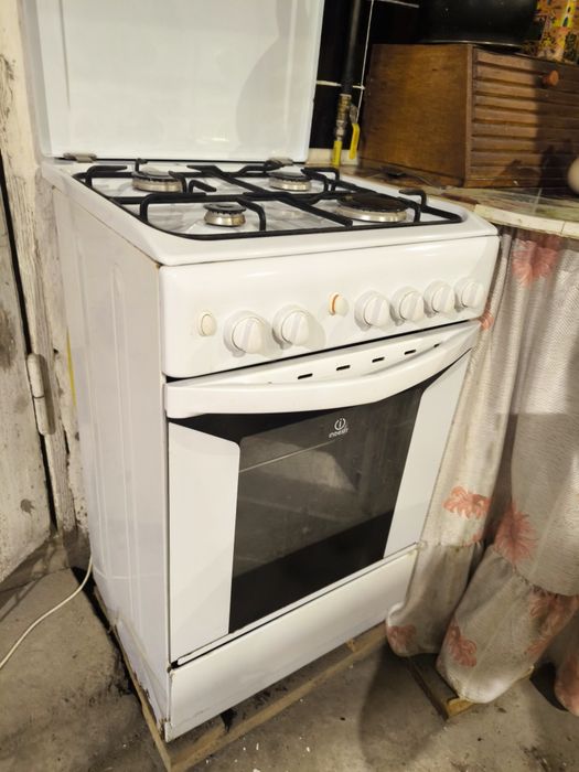 Газовая плита indesit
