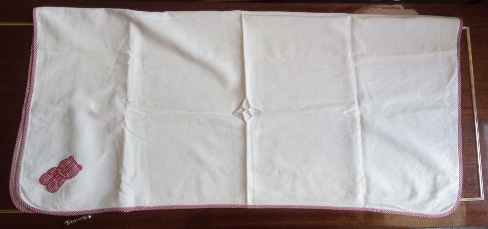 Пелена с апликация мече