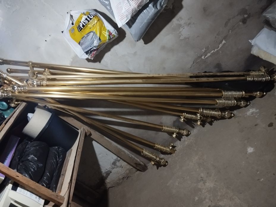 Карнизы свои б/у